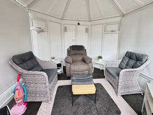 Photo 11- click for photo gallery